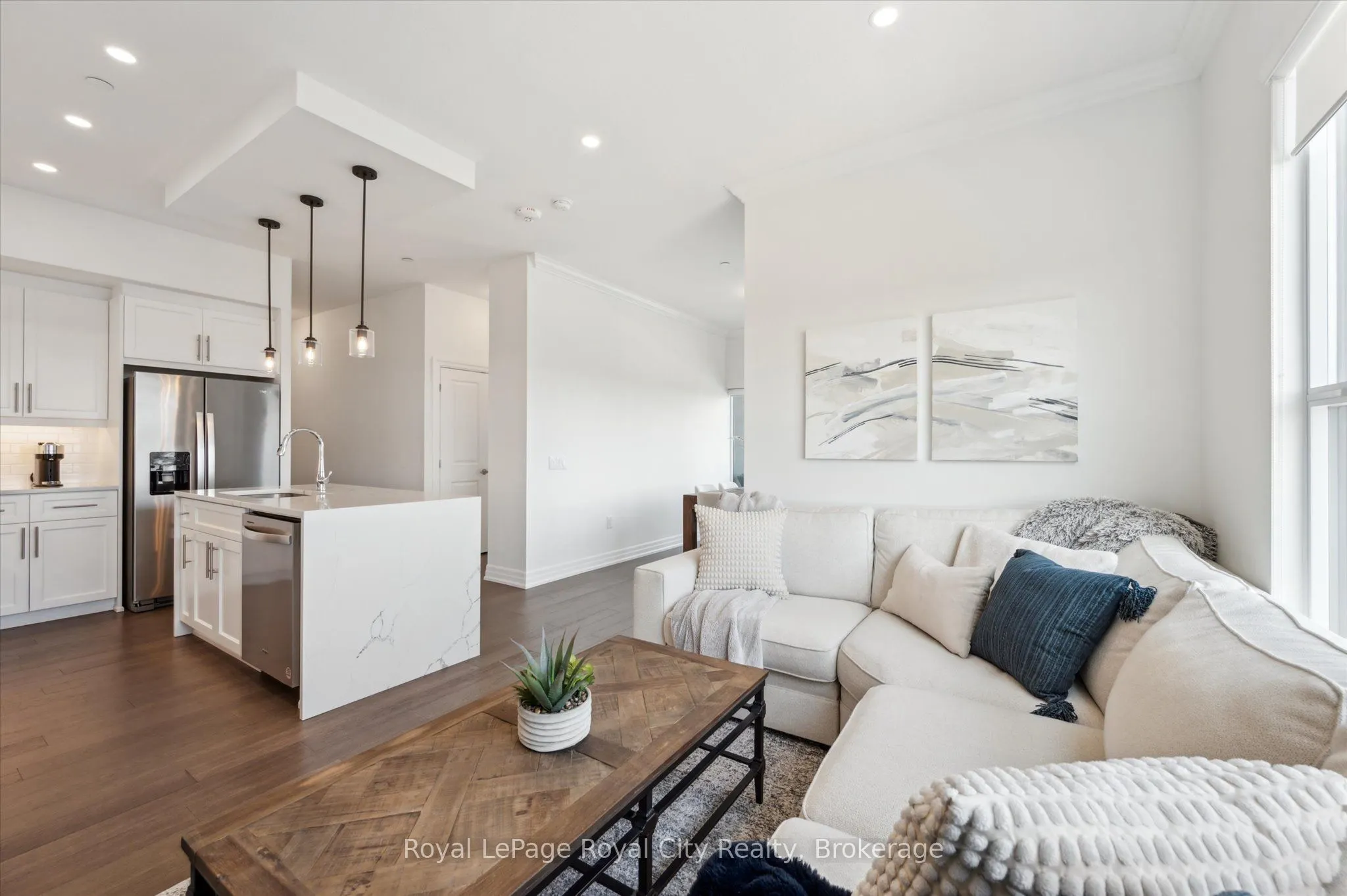 1880 Gordon Street, #1012