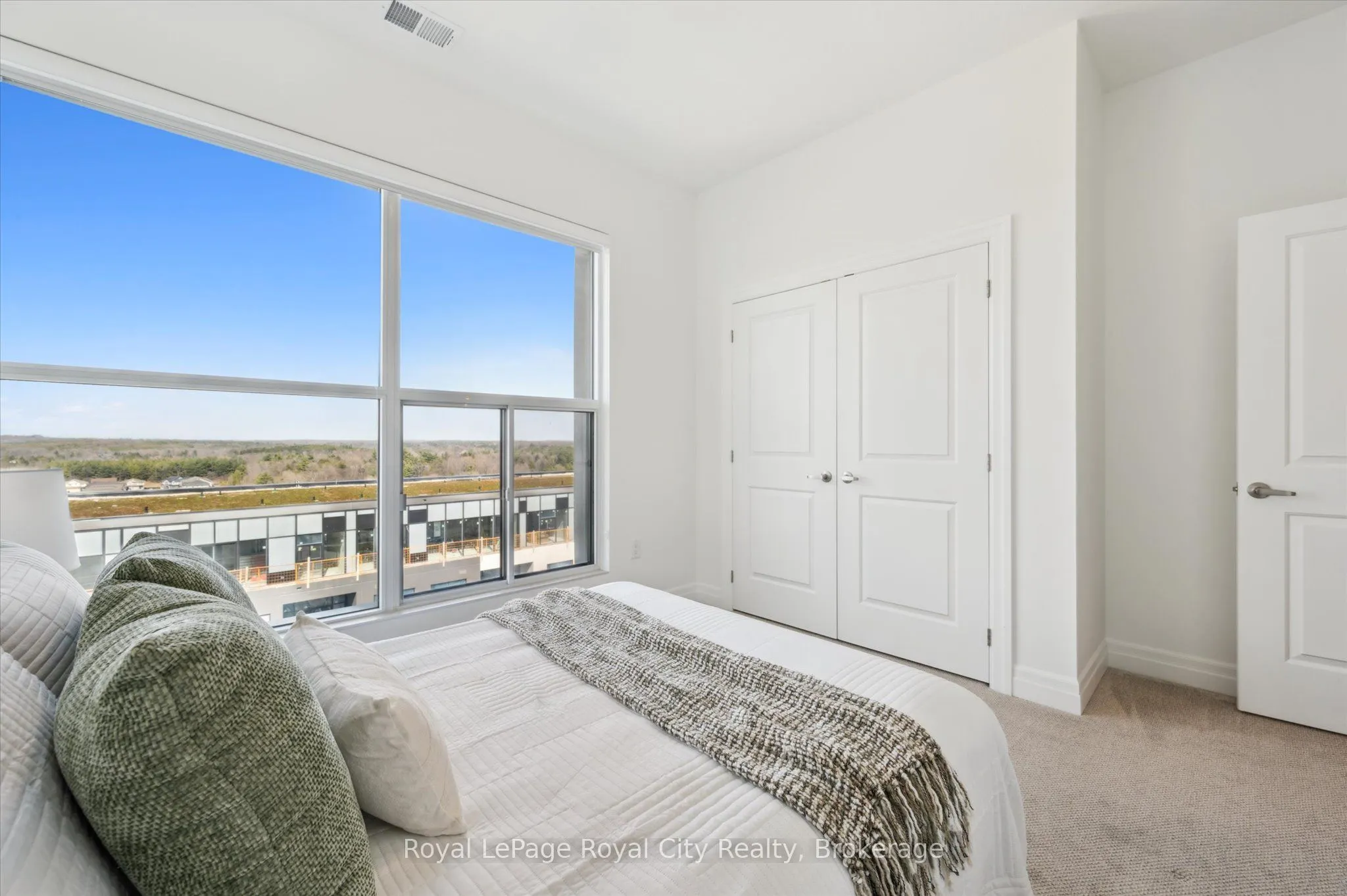 1880 Gordon Street, #1012