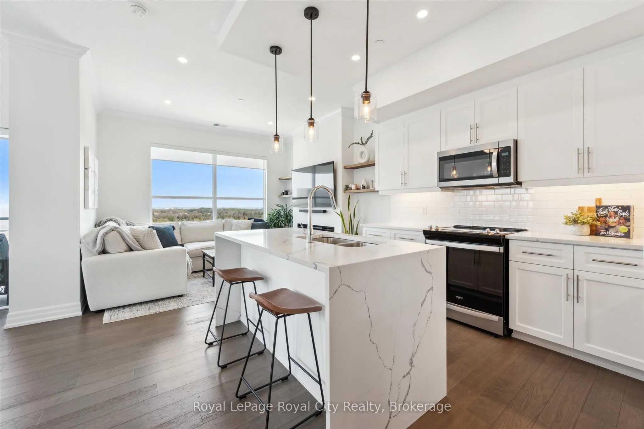 1880 Gordon Street, #1012
