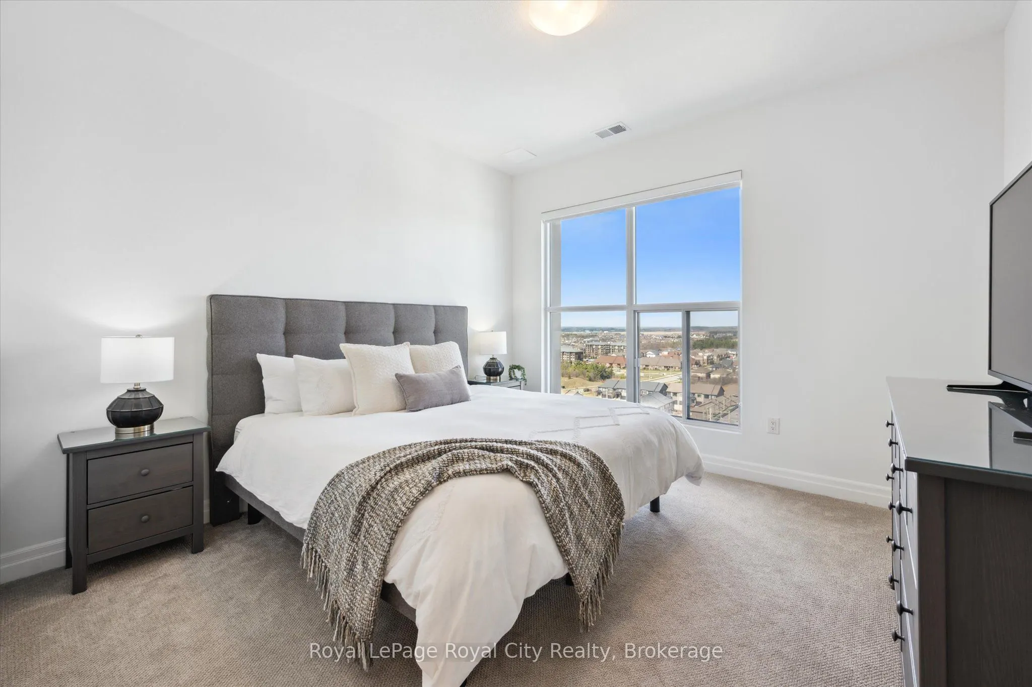1880 Gordon Street, #1012