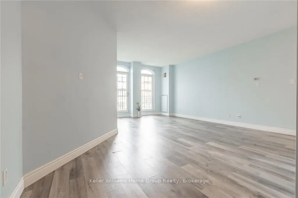 135 James Street S, #209