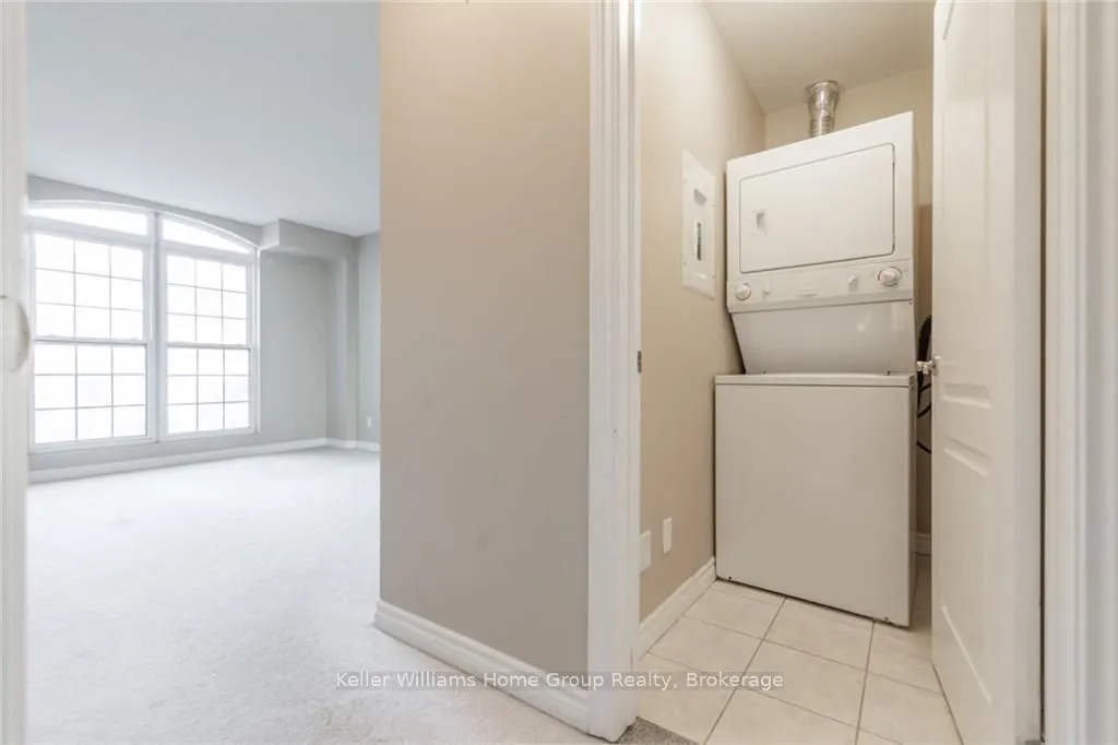 135 James Street S, #209