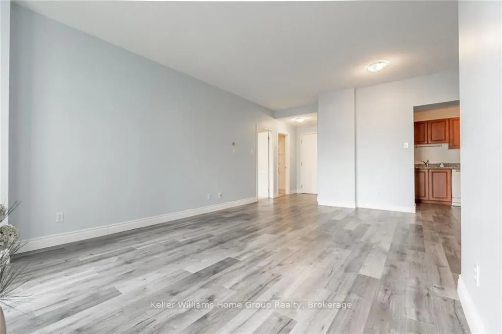 135 James Street S, #209