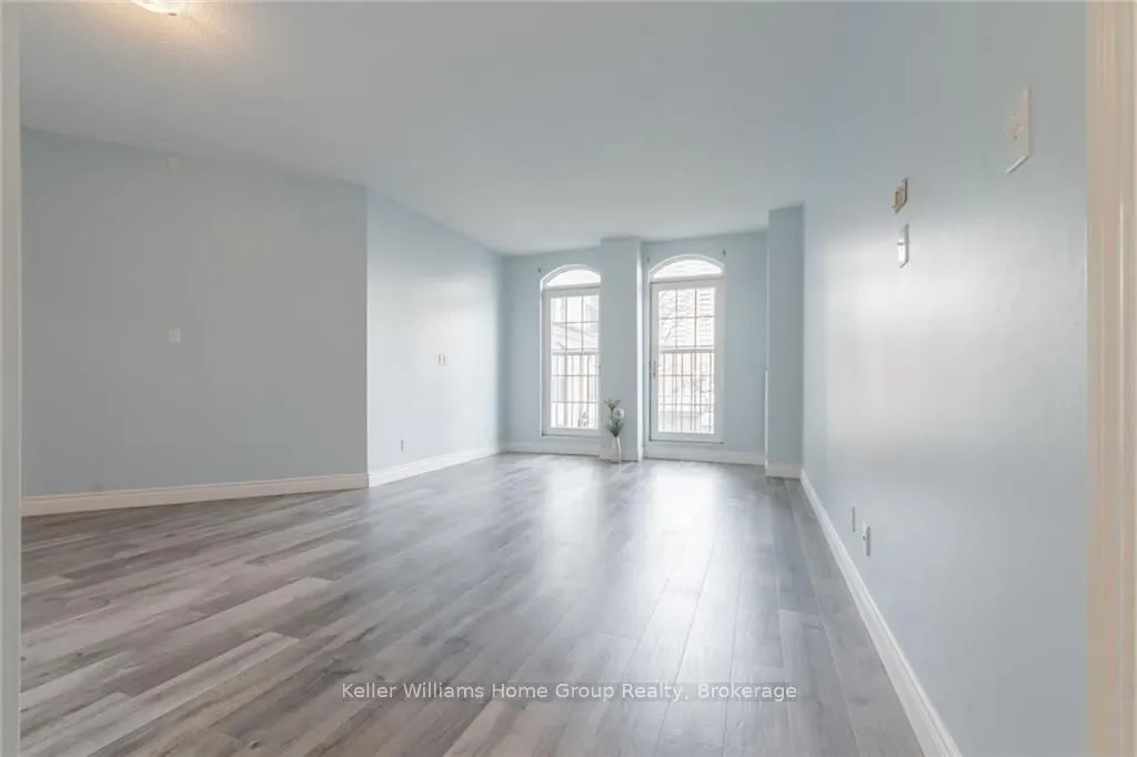 135 James Street S, #209