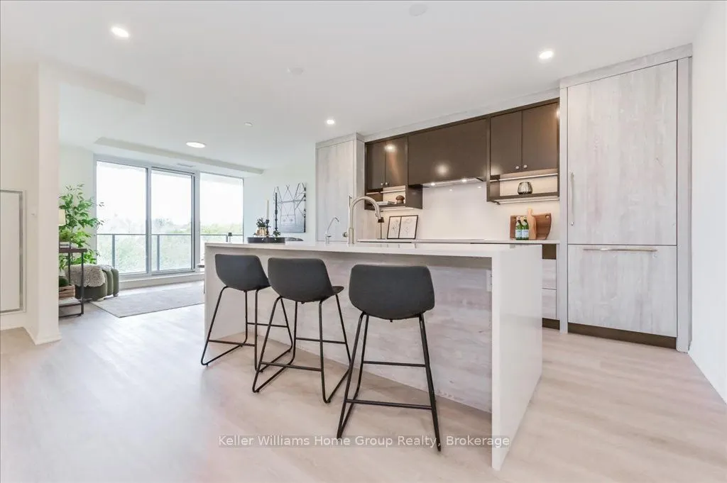 6523 Wellington Road 7, #304