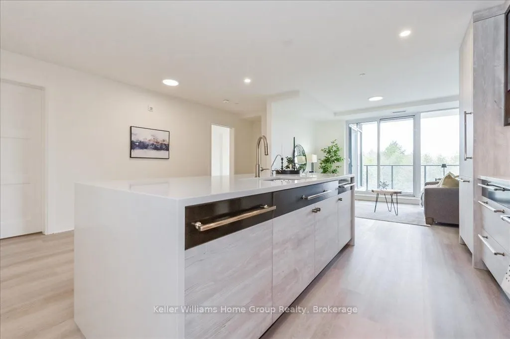 6523 Wellington Road 7, #304