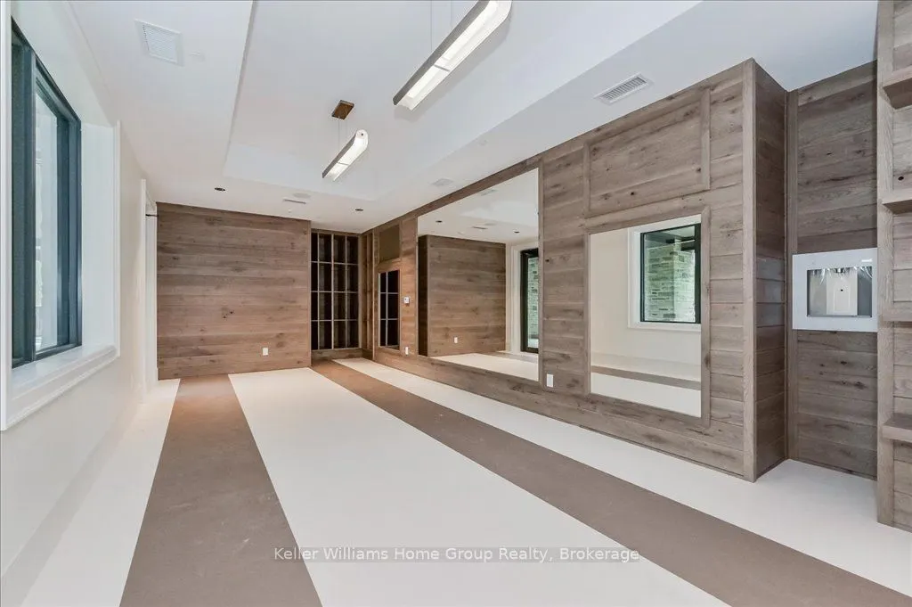 6523 Wellington Road 7, #304