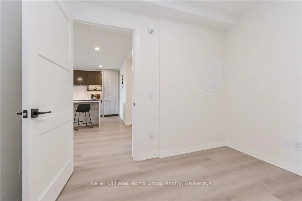6523 Wellington Road 7, #304