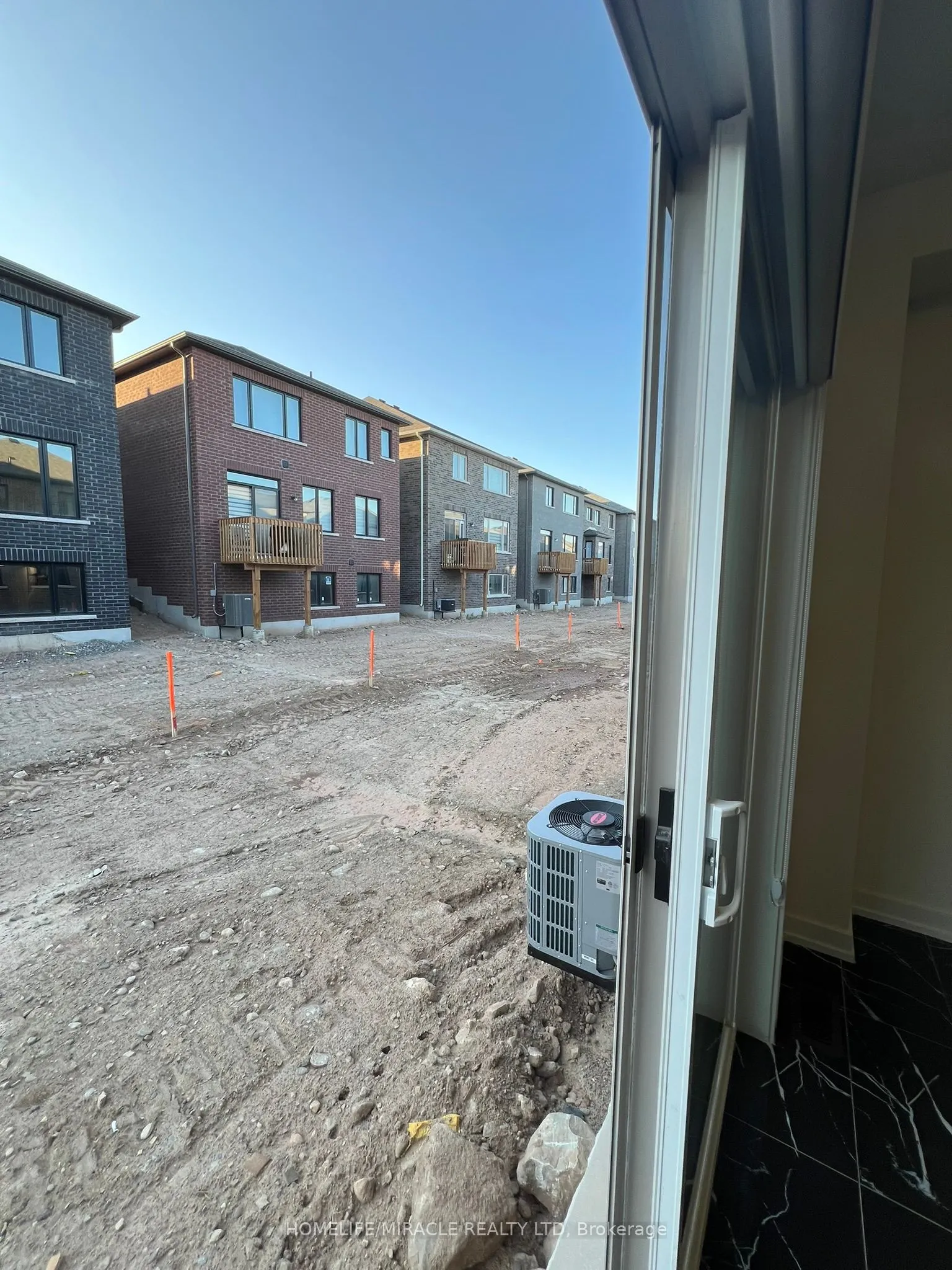 23 Stanley Leitch Drive