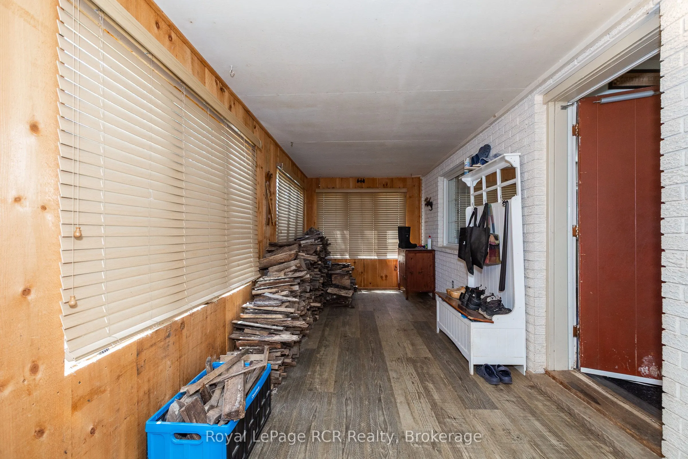 177569 GREY RD 18 Road
