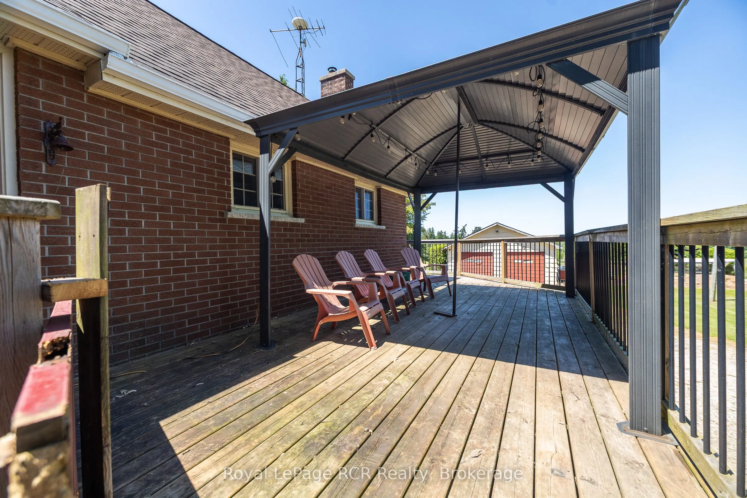 177569 GREY RD 18 Road