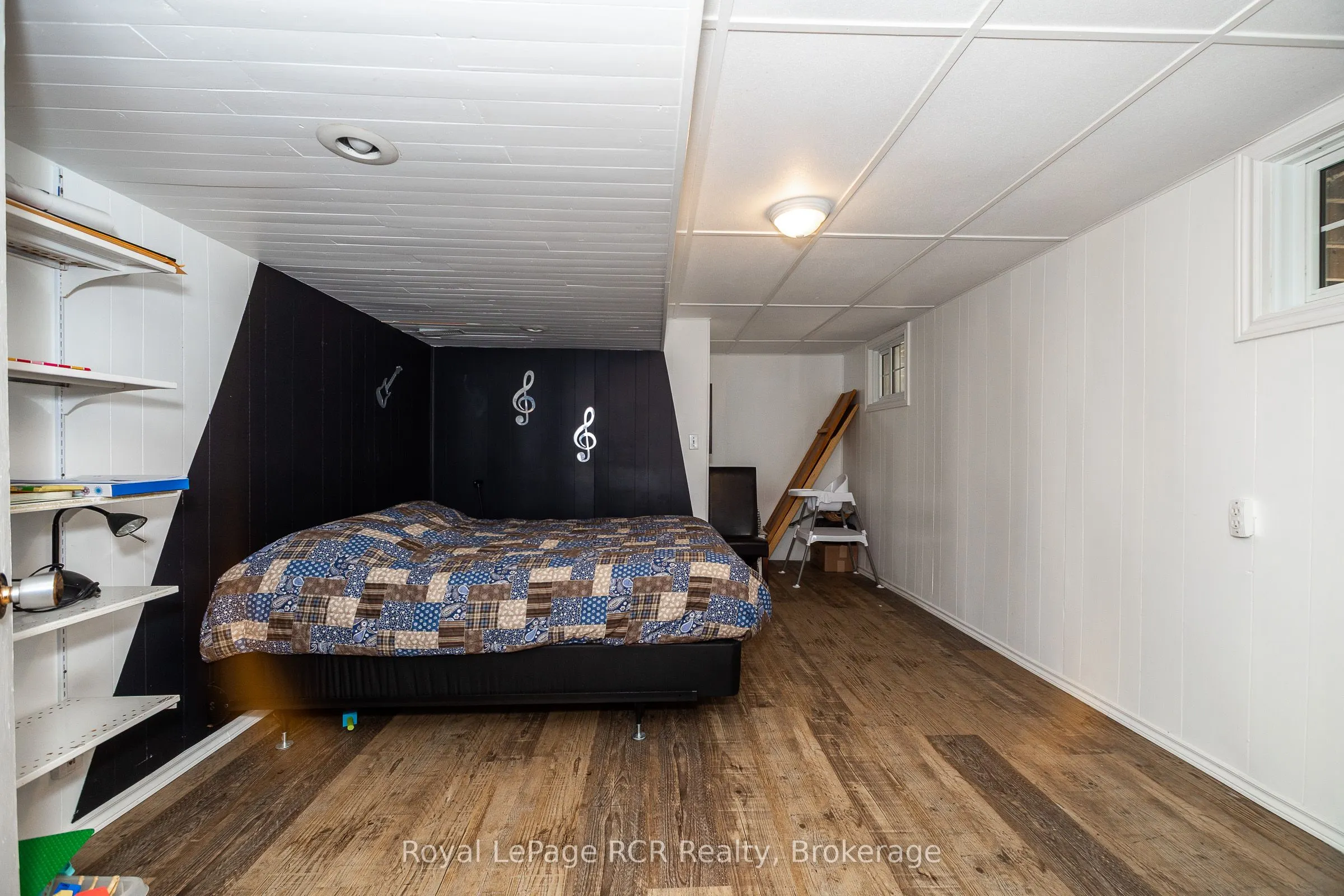 177569 GREY RD 18 Road