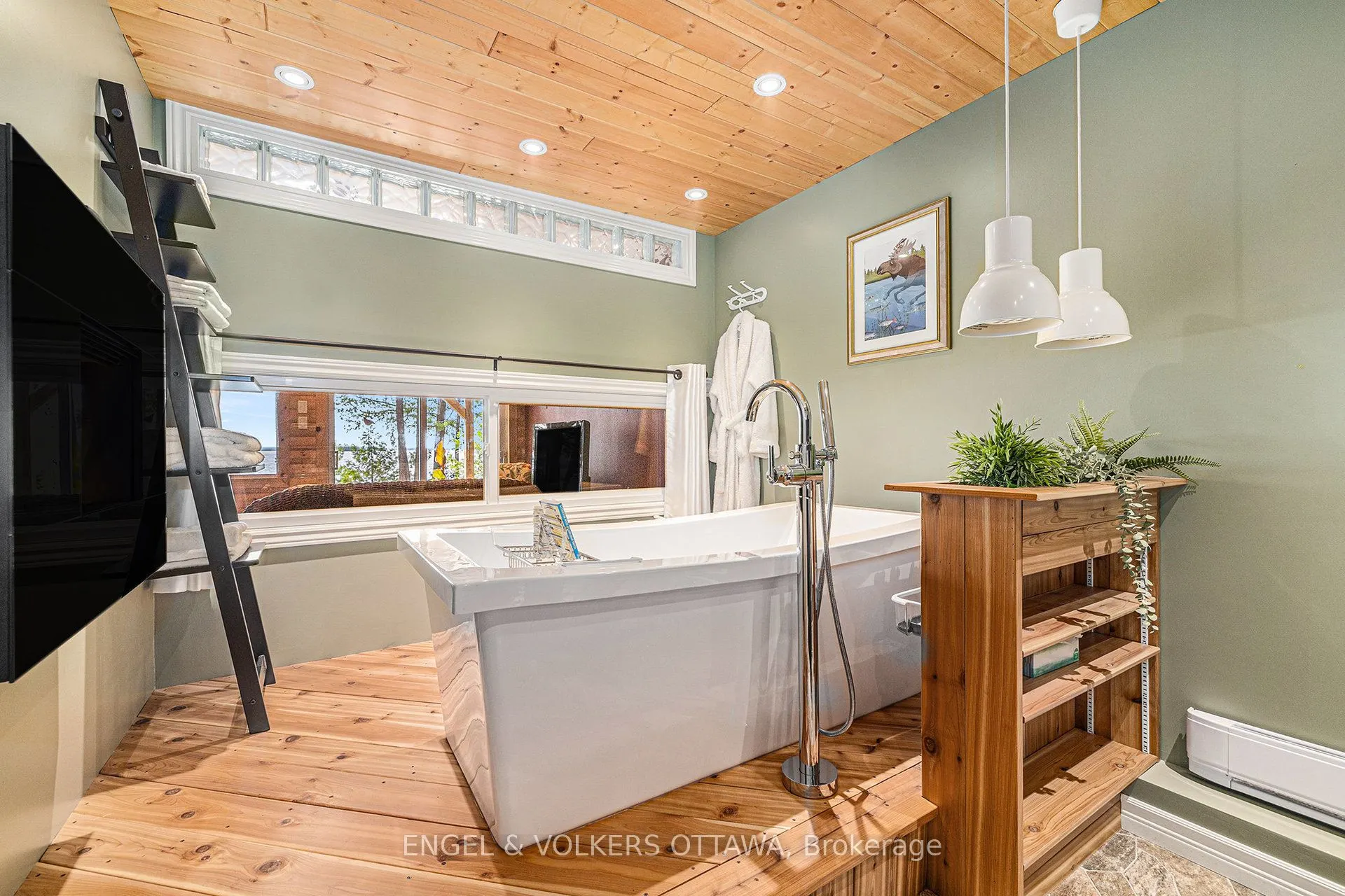 631 Golden Lyn Way