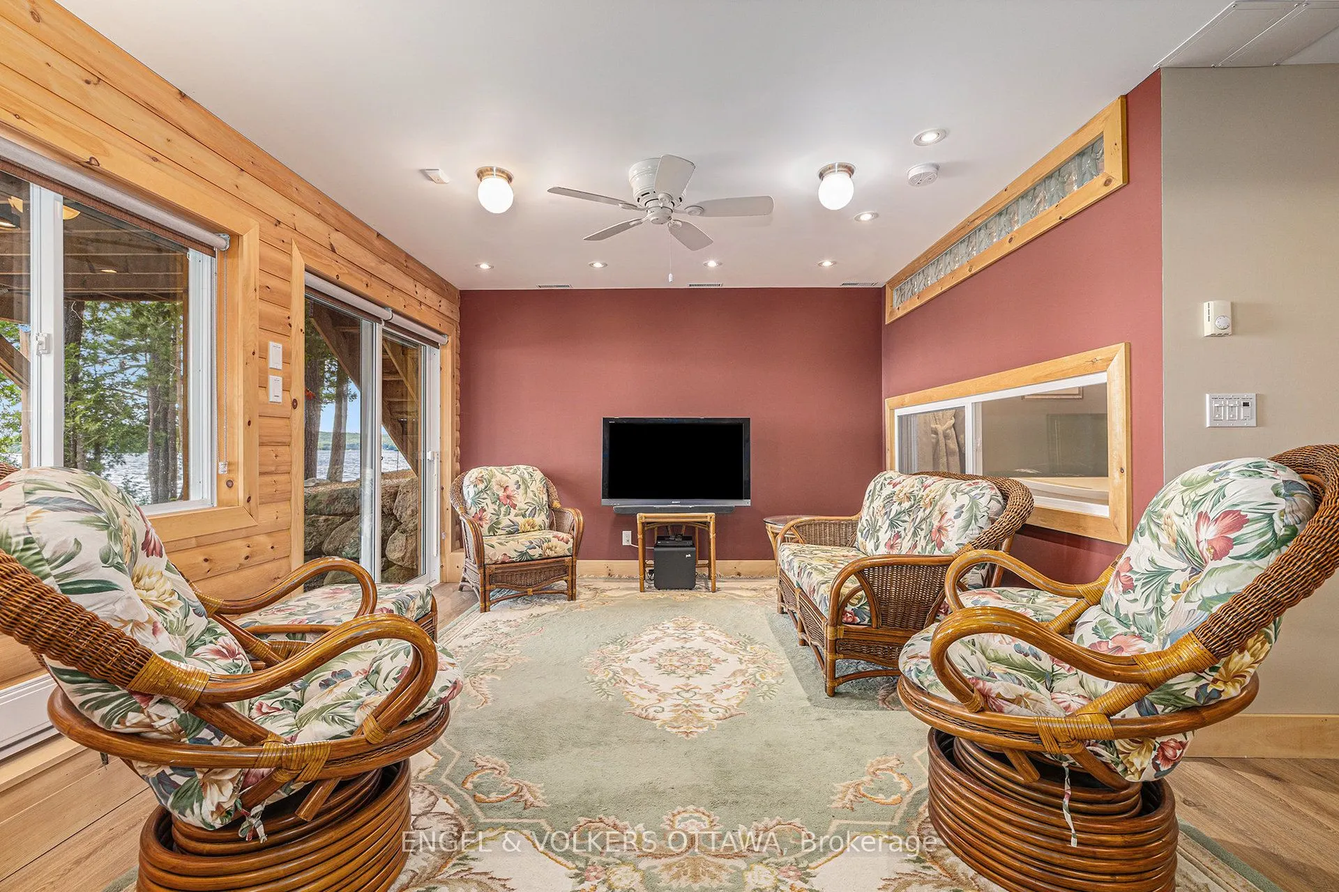 631 Golden Lyn Way