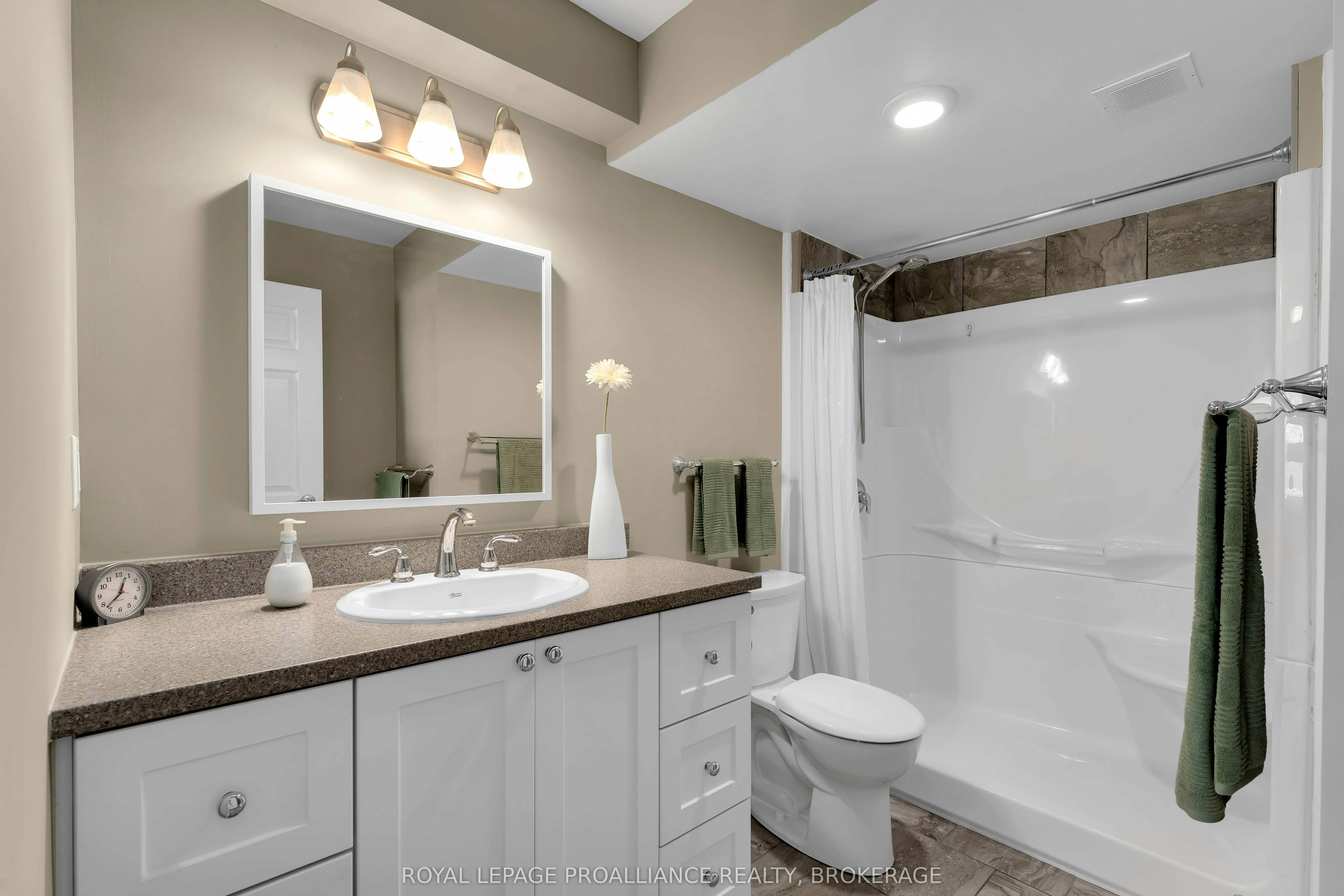 185 Ontario Street, #1205