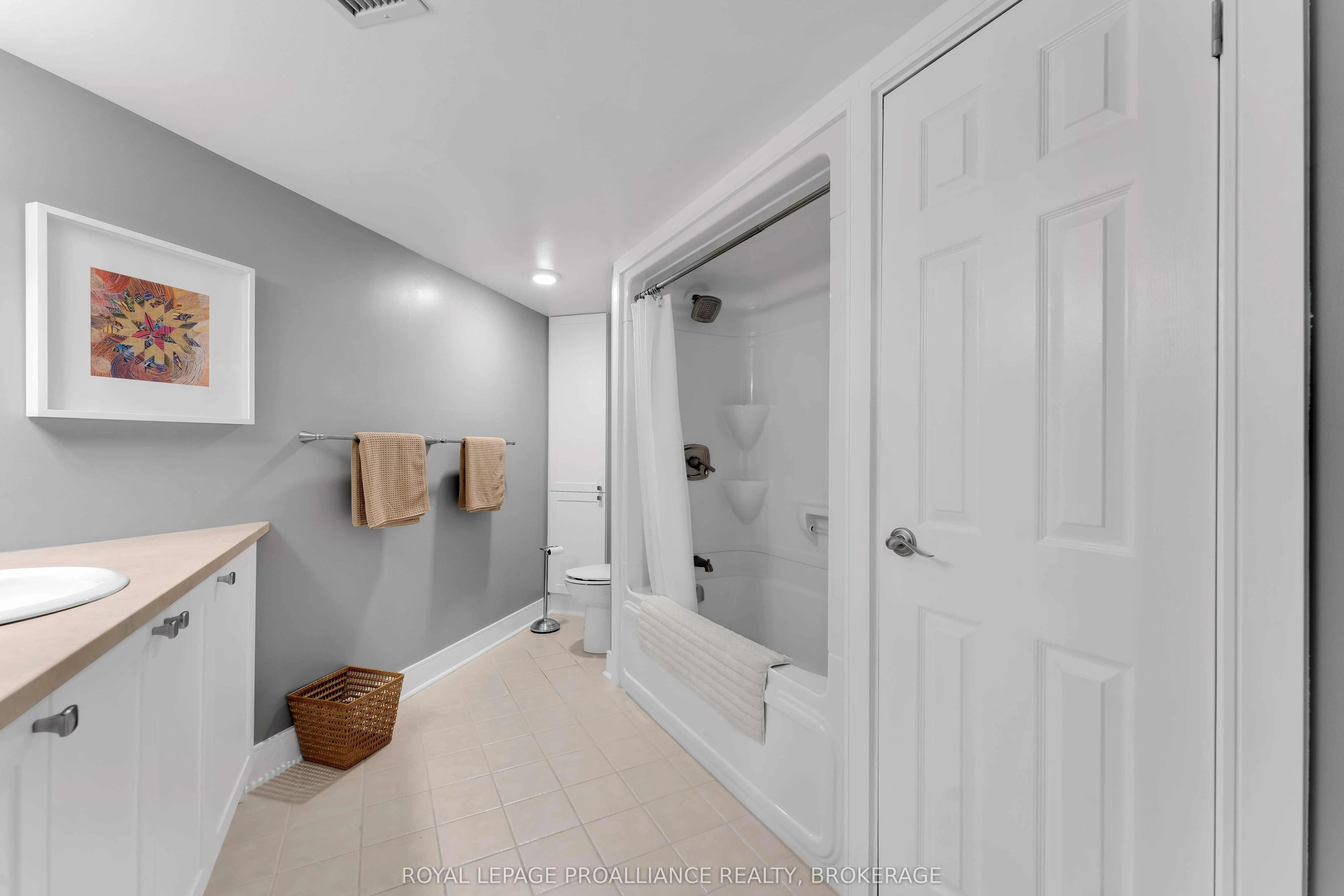 185 Ontario Street, #1205