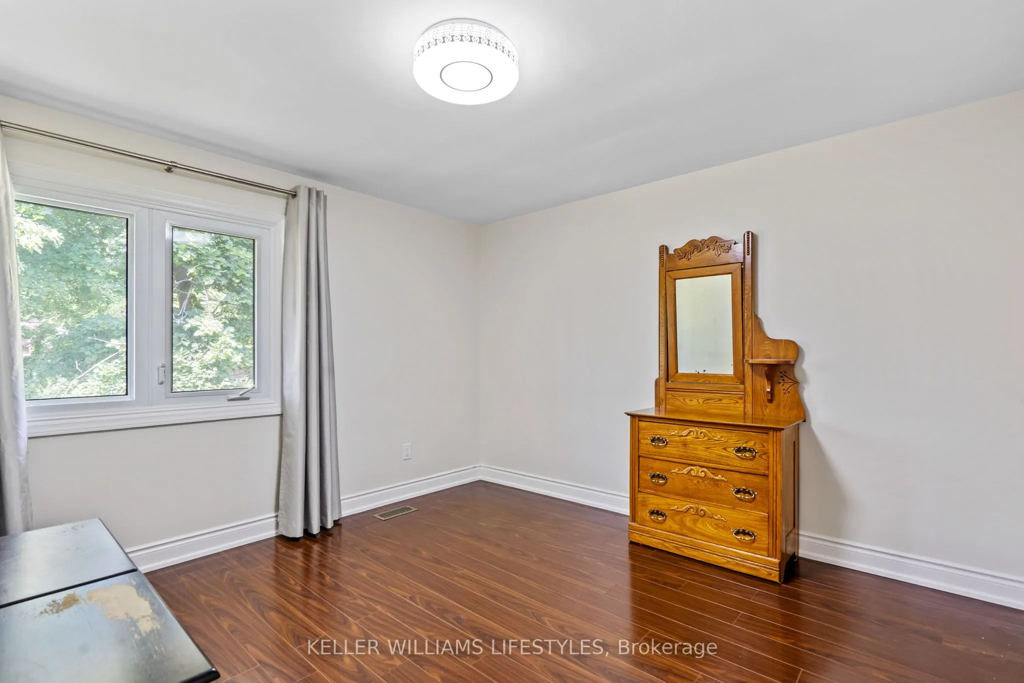 479 HUNTINGDON Drive