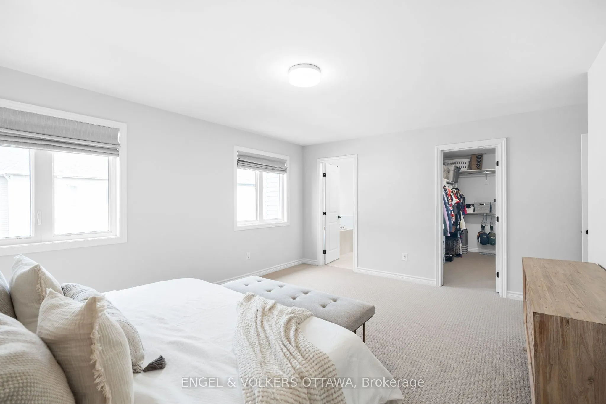 329 Finial Way