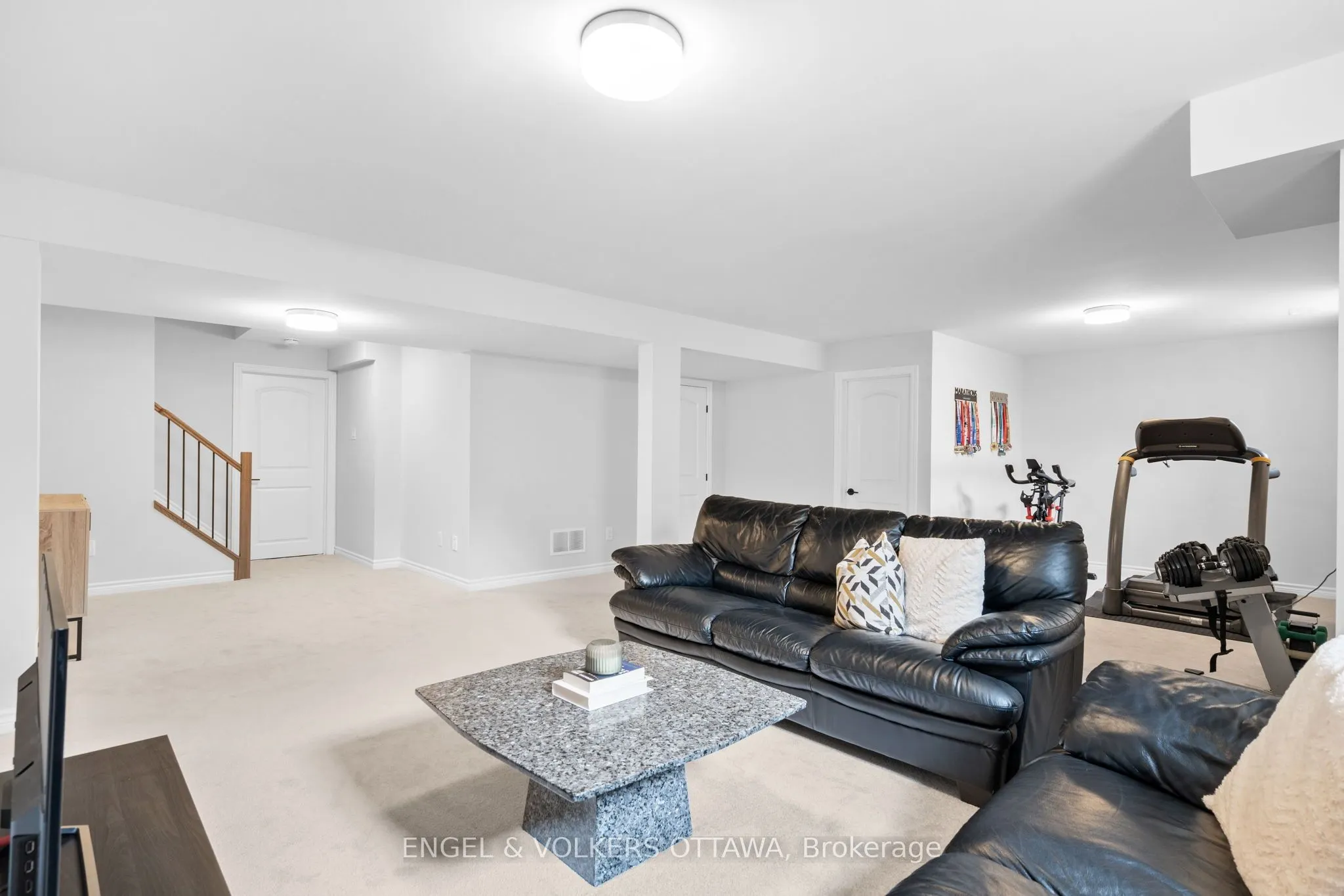 329 Finial Way