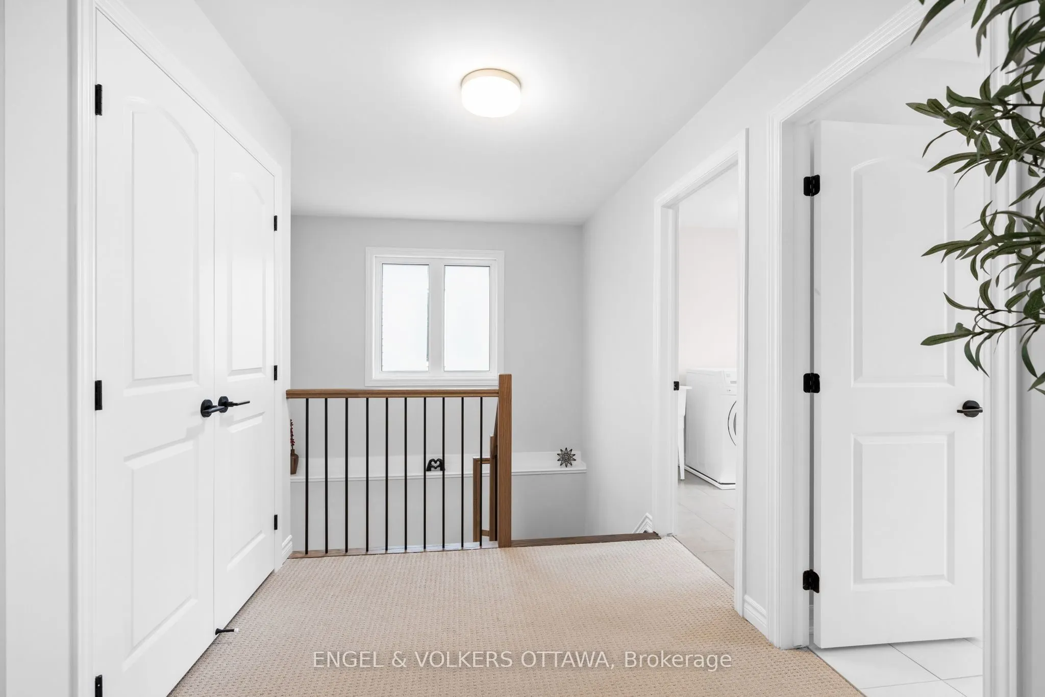 329 Finial Way