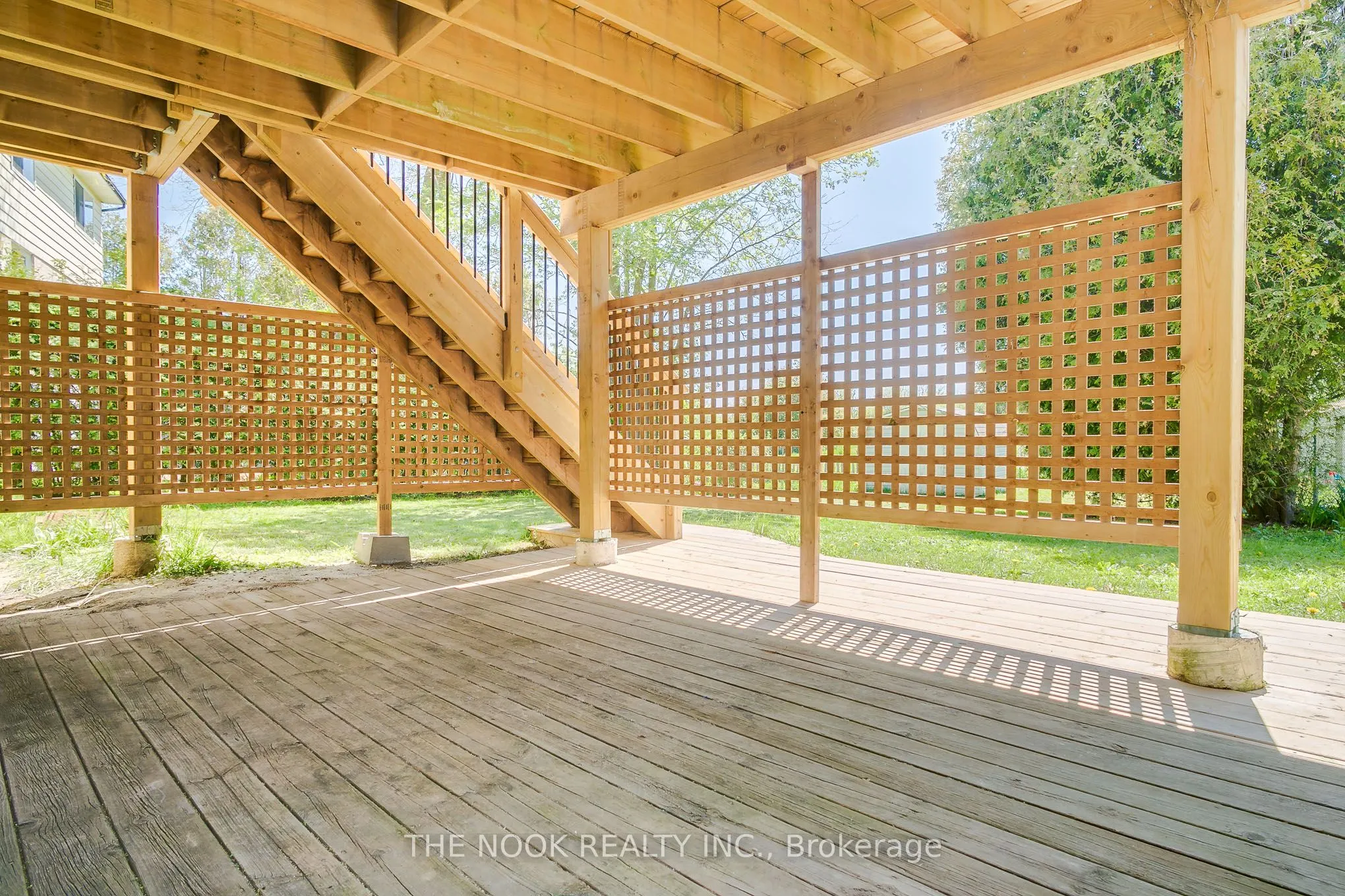 95 Peacock Boulevard