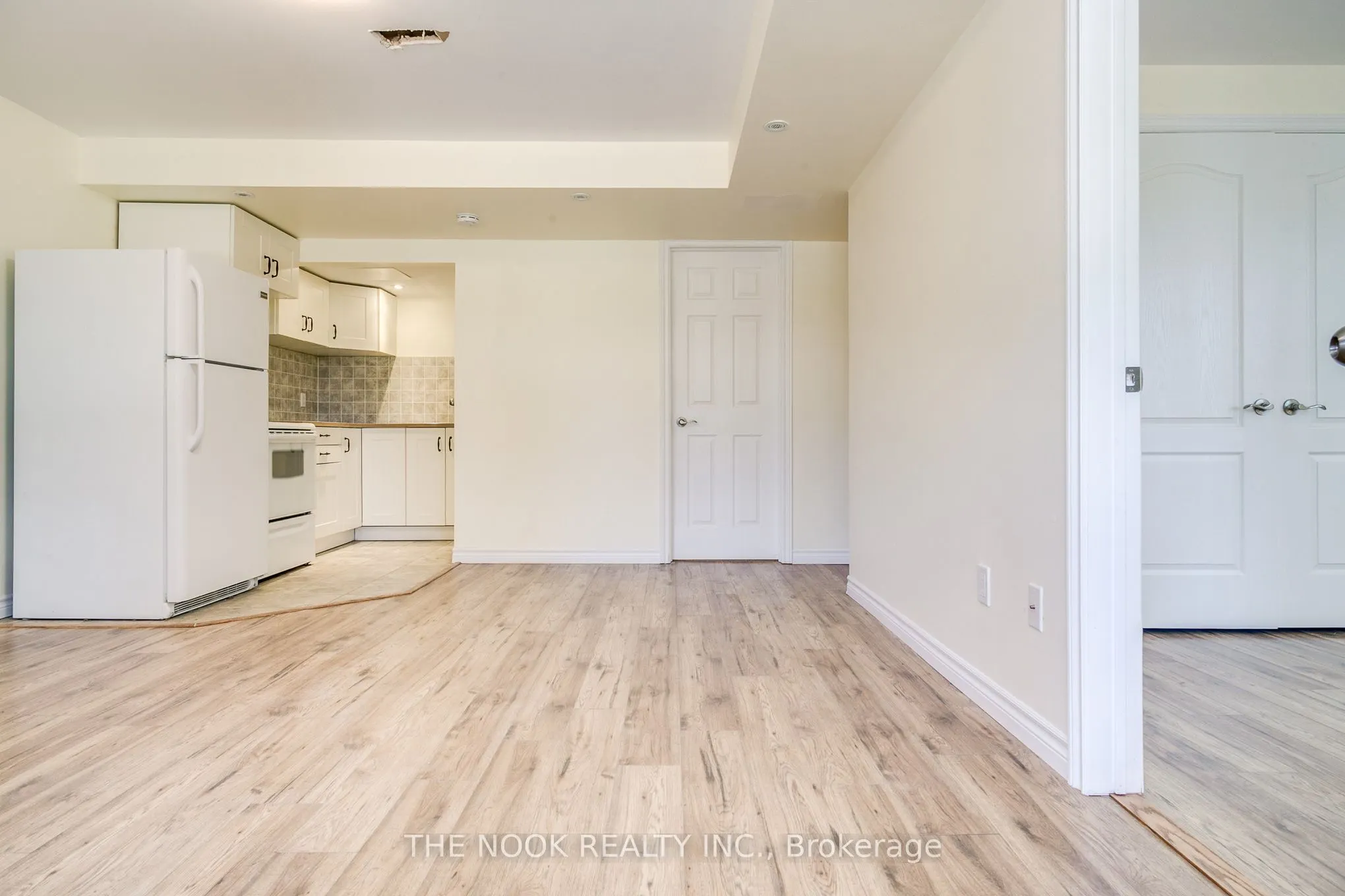 95 Peacock Boulevard