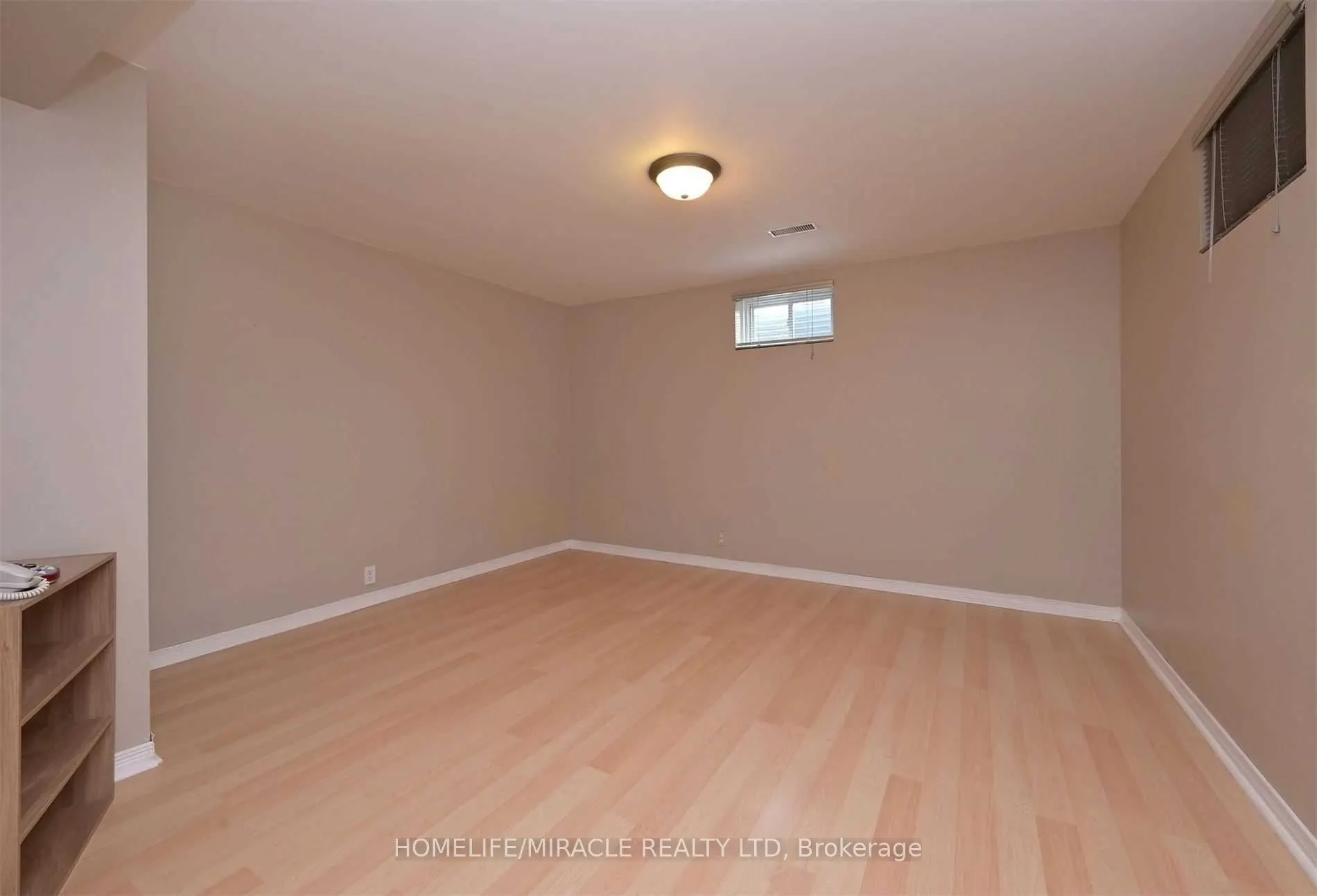 124 Silk Drive