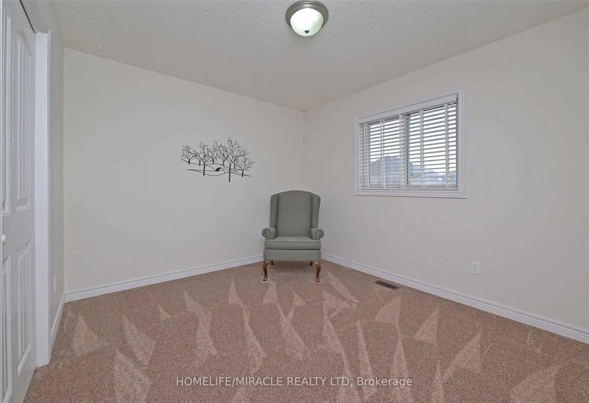 124 Silk Drive