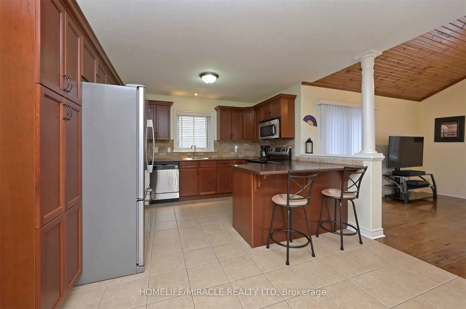 124 Silk Drive
