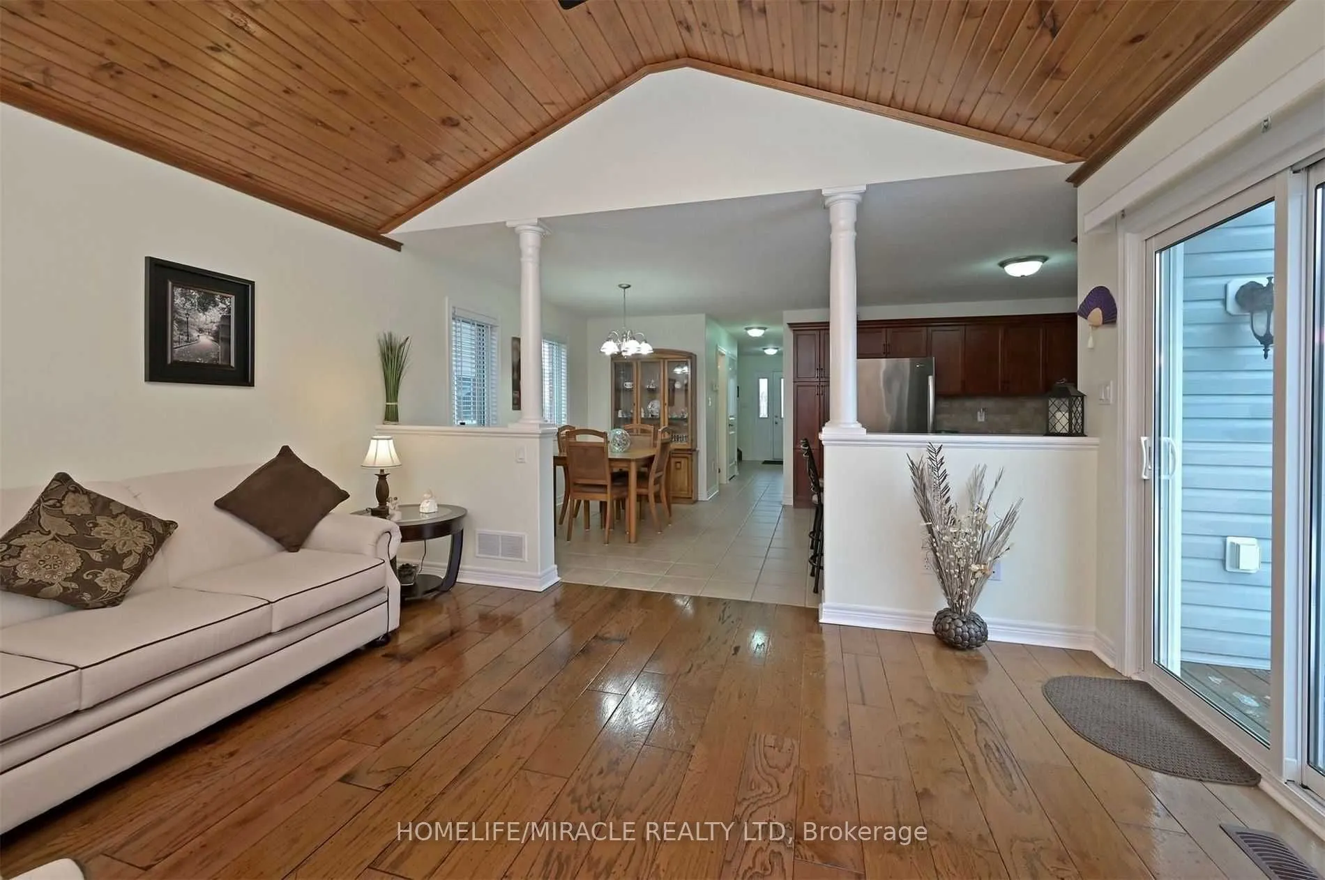 124 Silk Drive