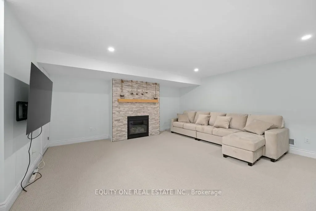 704 Brian Good Avenue