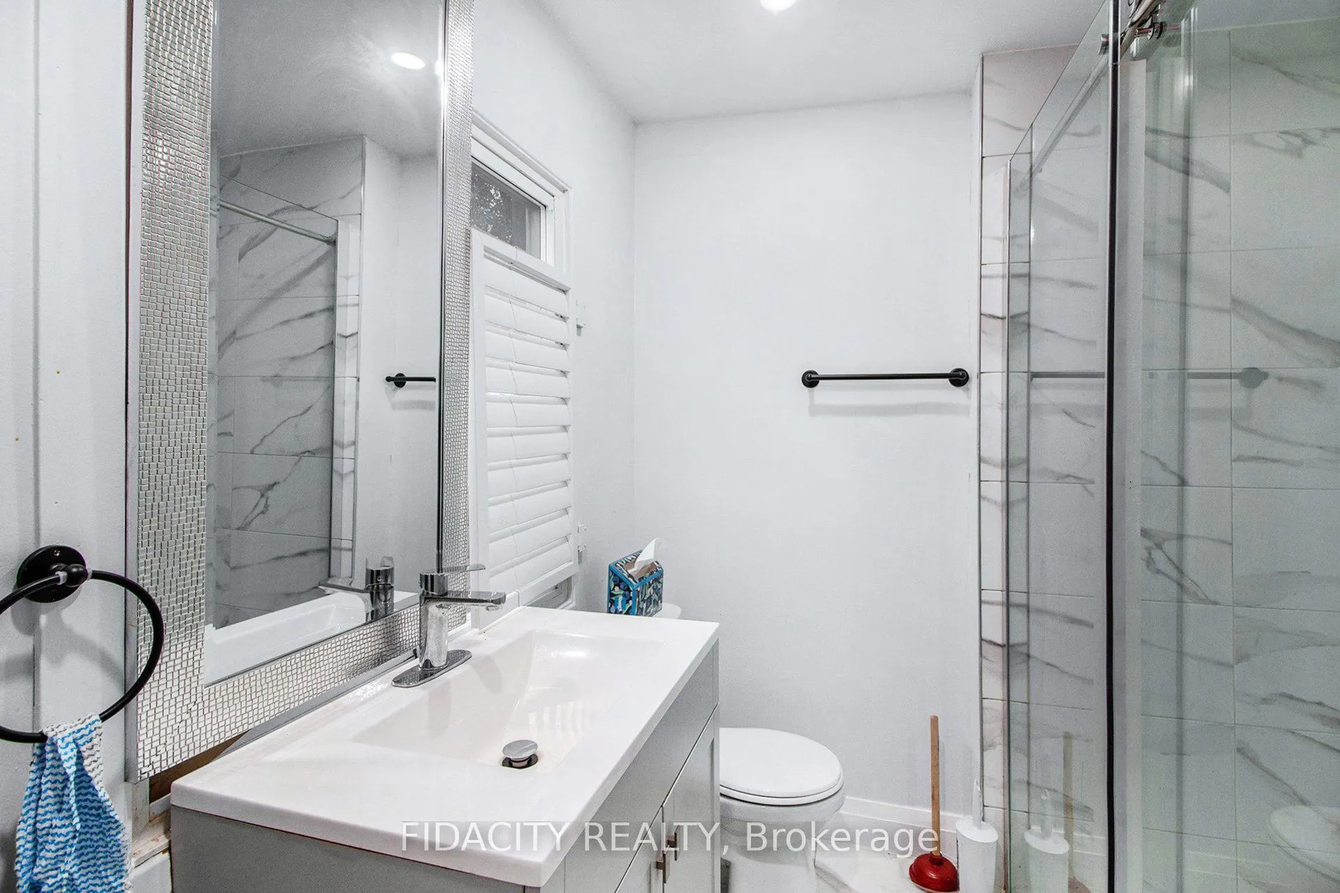 640 Somerset Street W