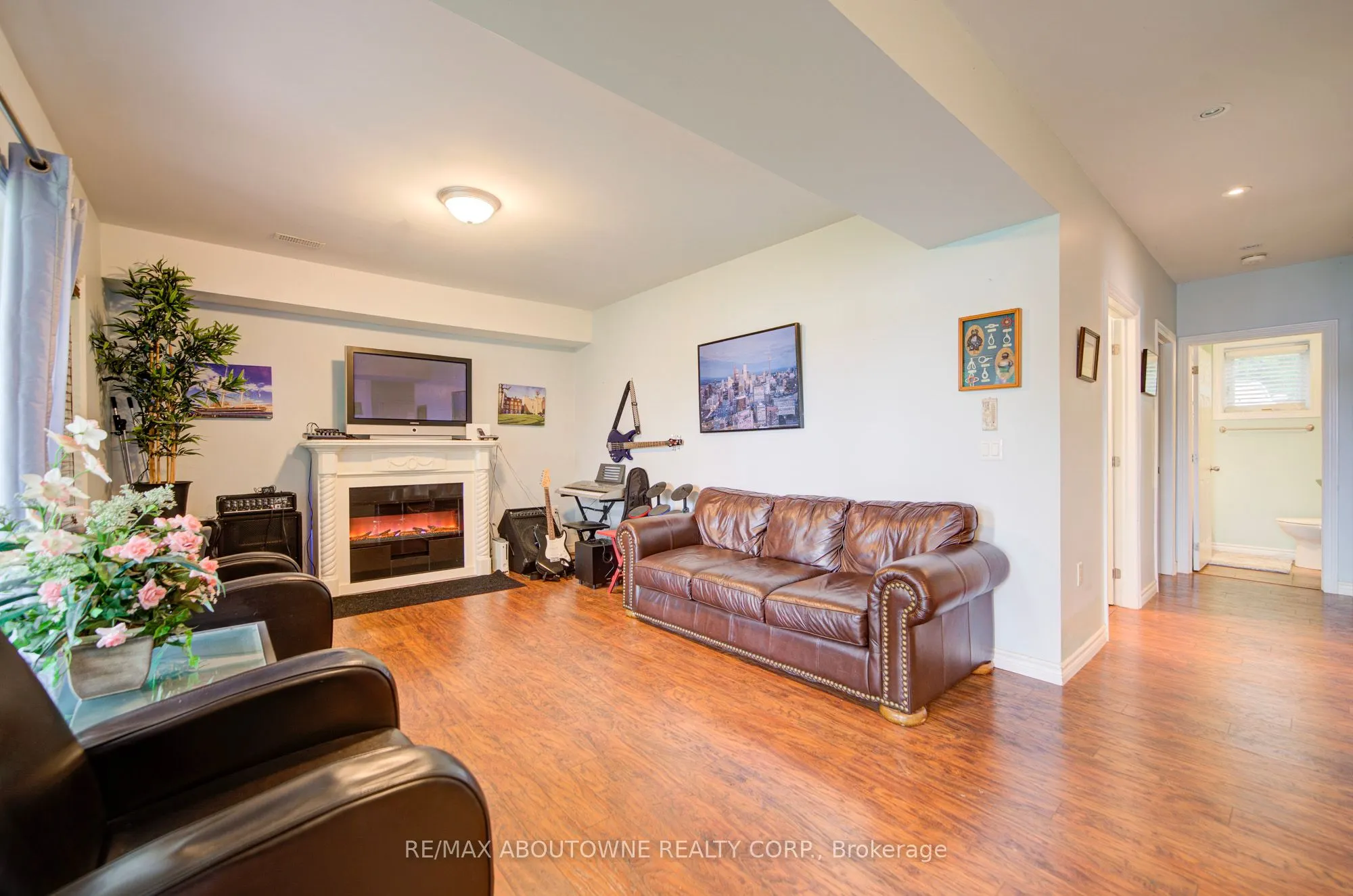 87 Paradise Road