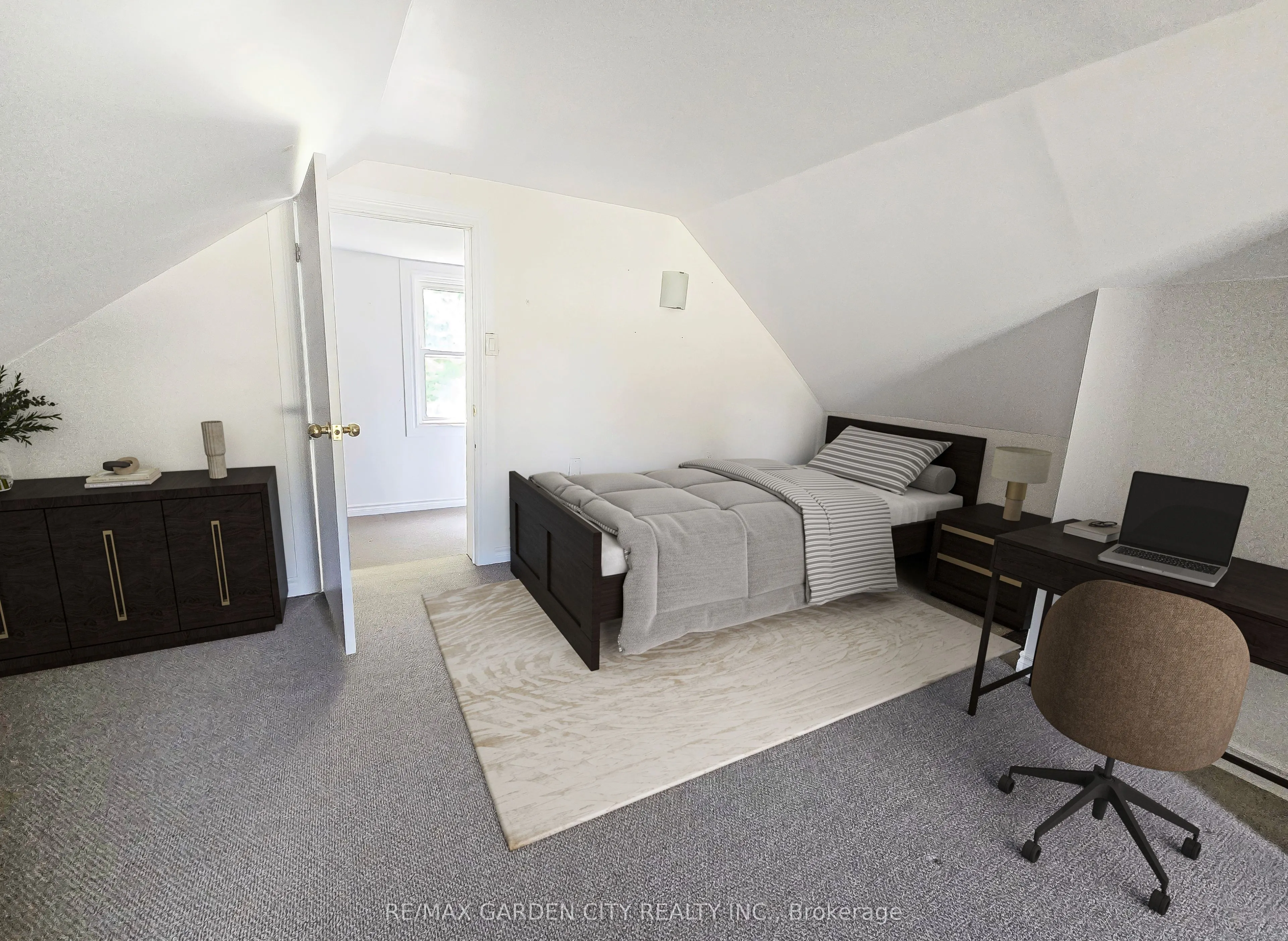 126 Mountain Road