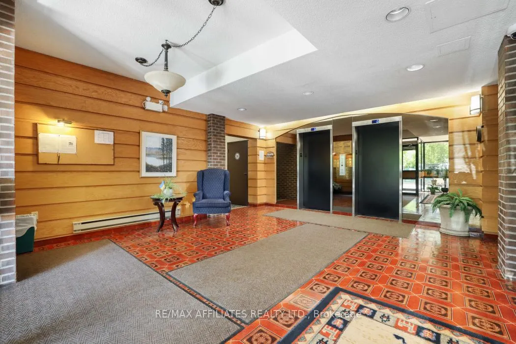 1190 Richmond Road, #304