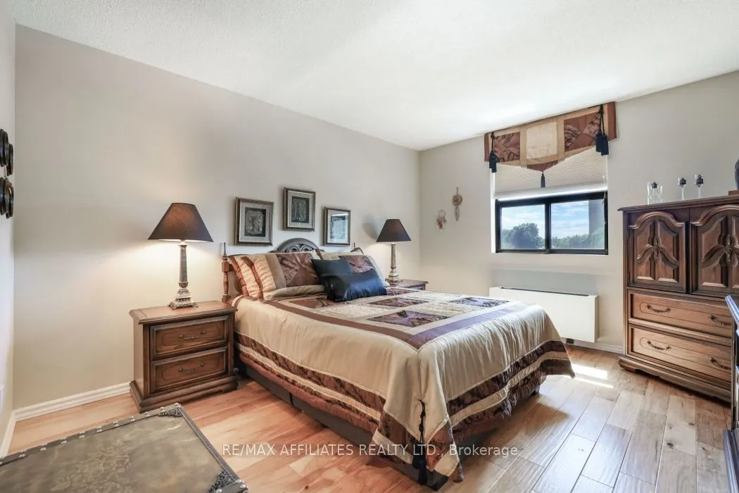 1190 Richmond Road, #304