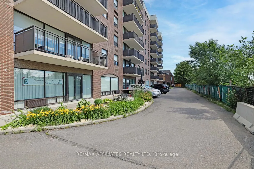 1190 Richmond Road, #304