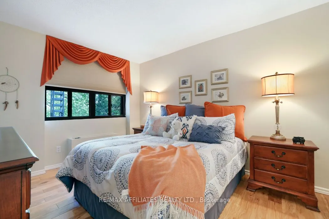 1190 Richmond Road, #304