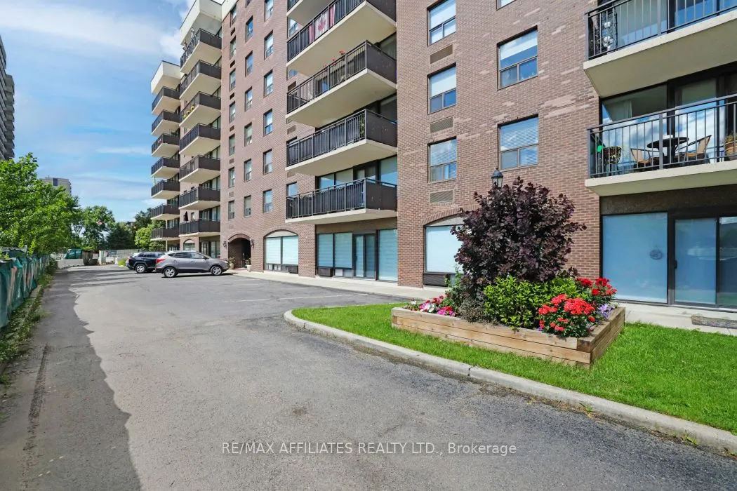 1190 Richmond Road, #304