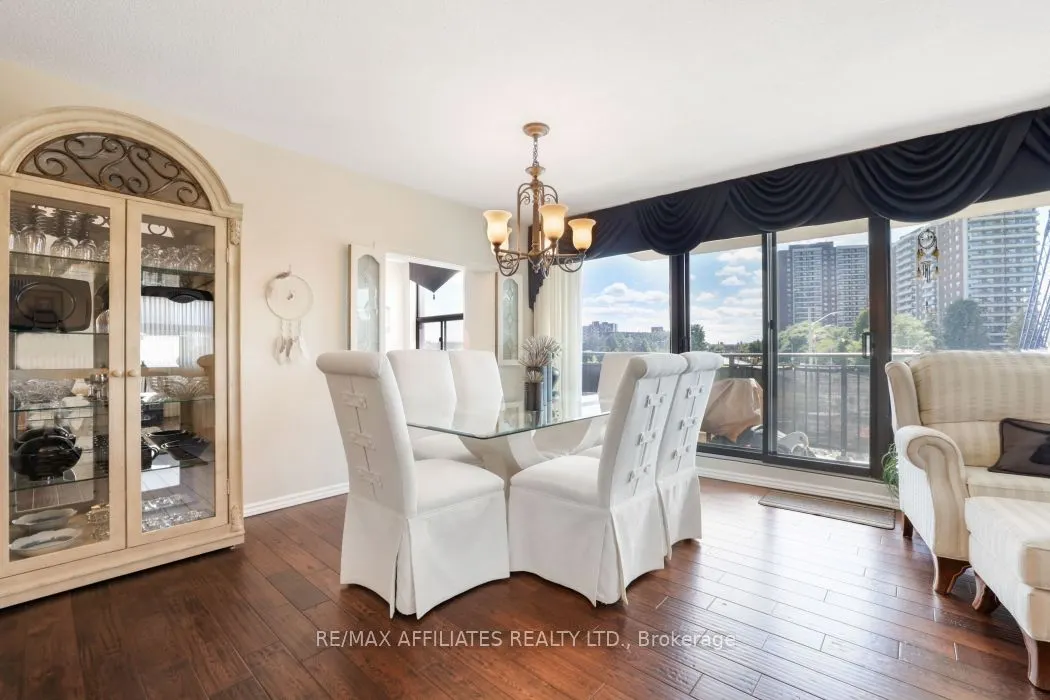 1190 Richmond Road, #304