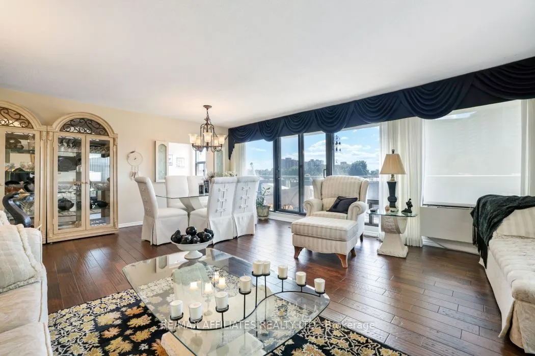 1190 Richmond Road, #304