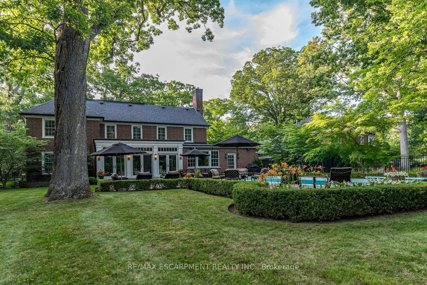 5 Mayfair Place