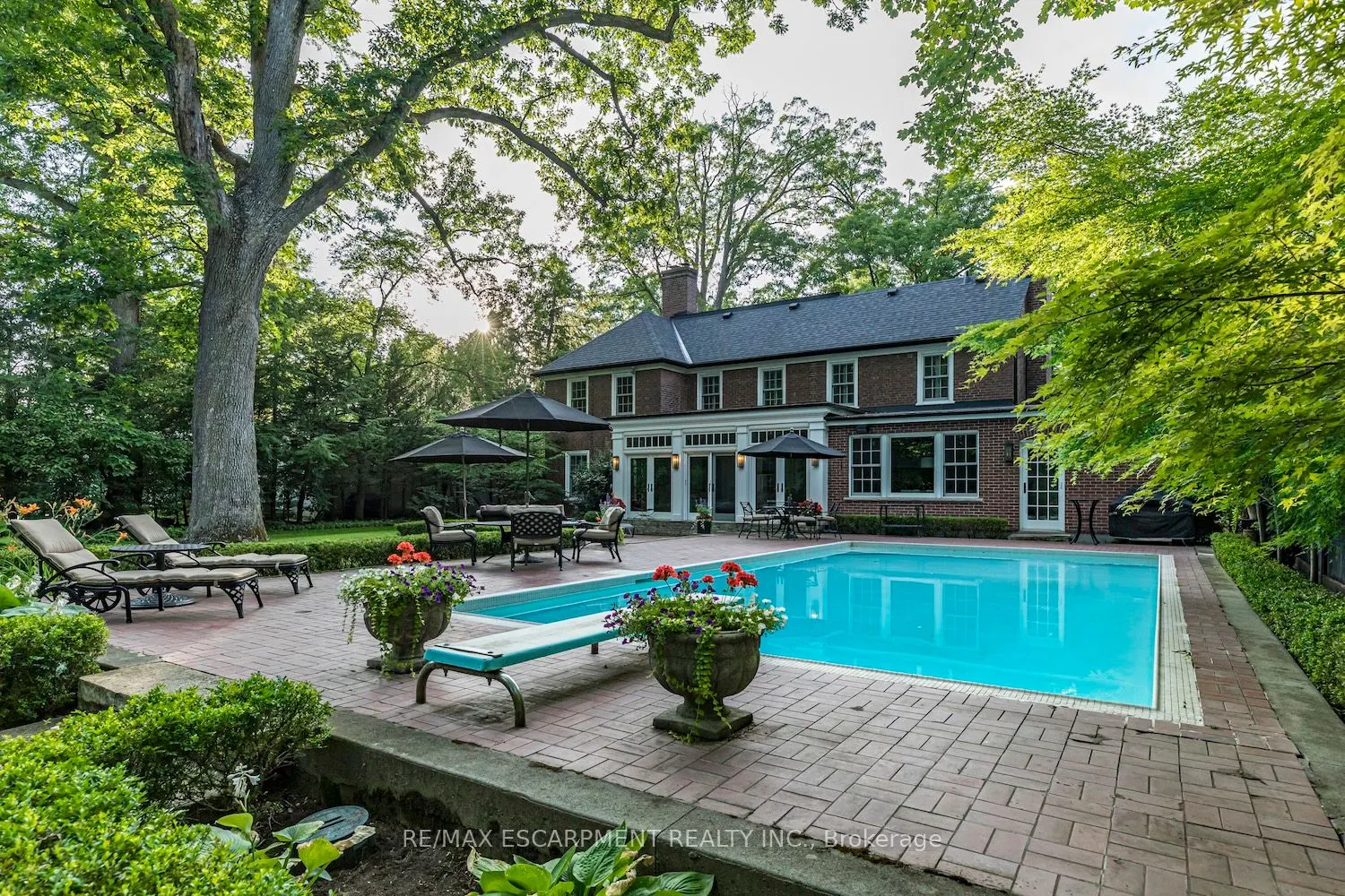 5 Mayfair Place