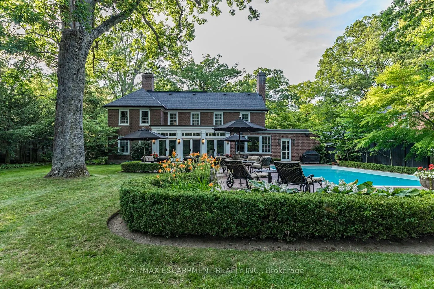5 Mayfair Place