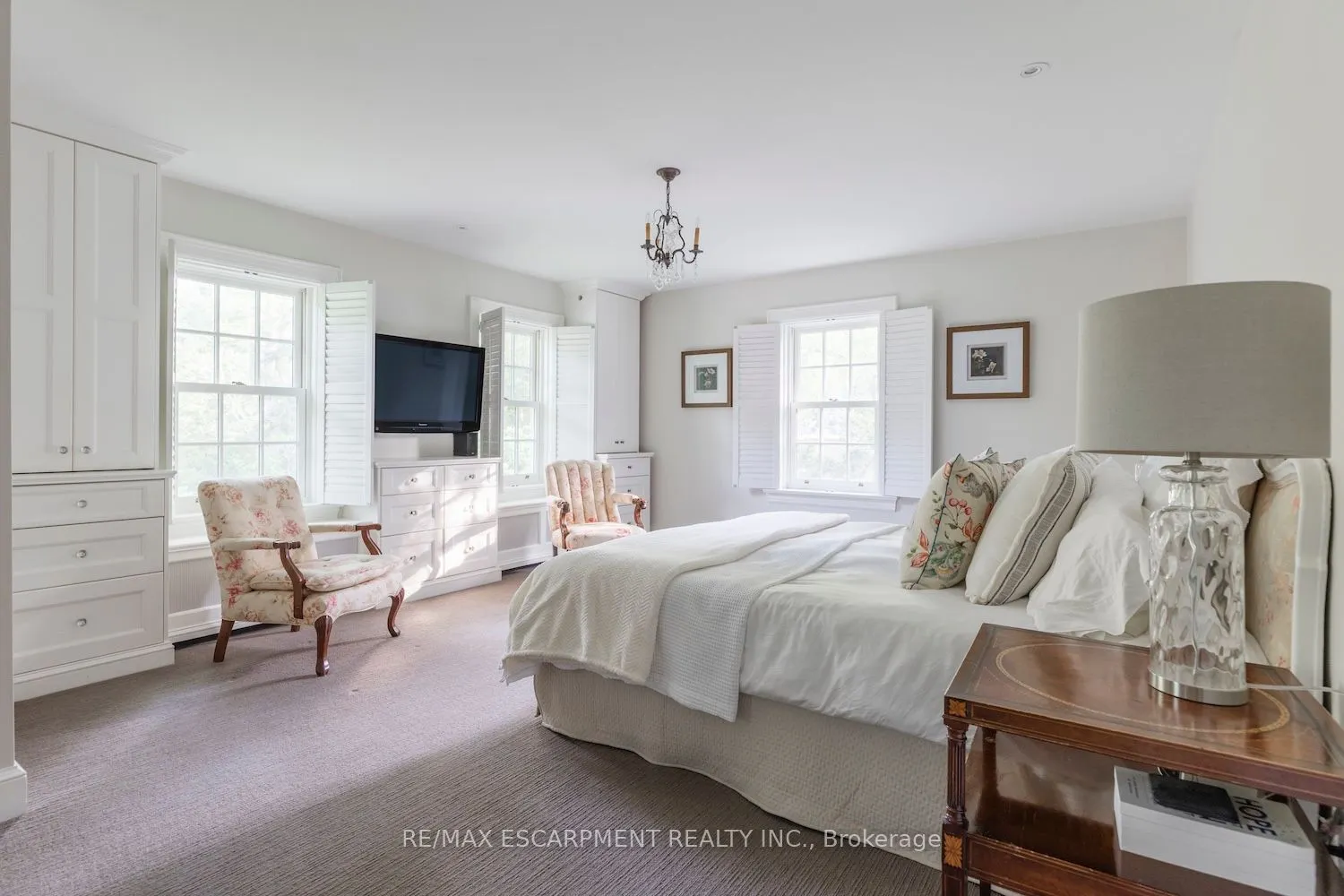 5 Mayfair Place
