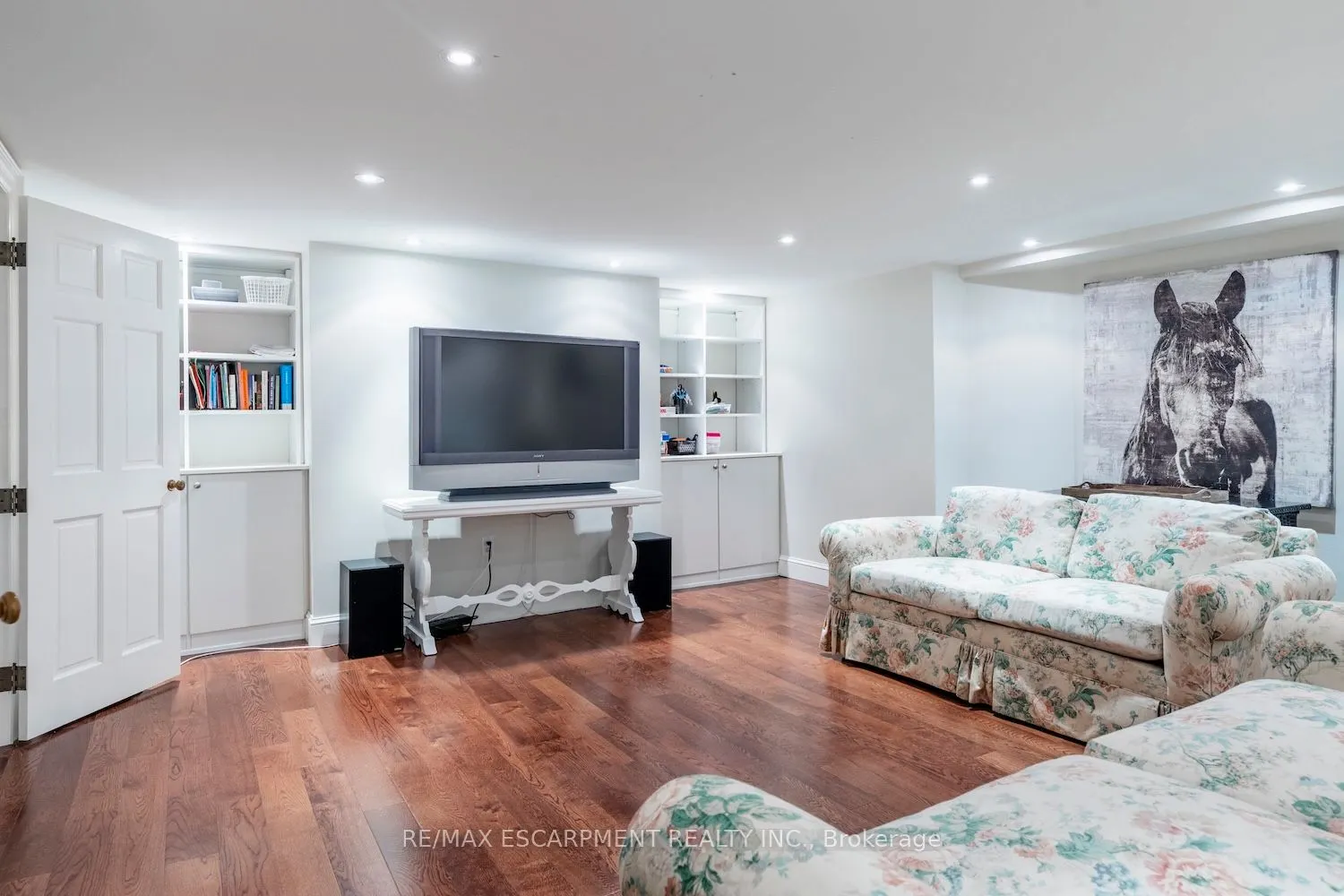 5 Mayfair Place