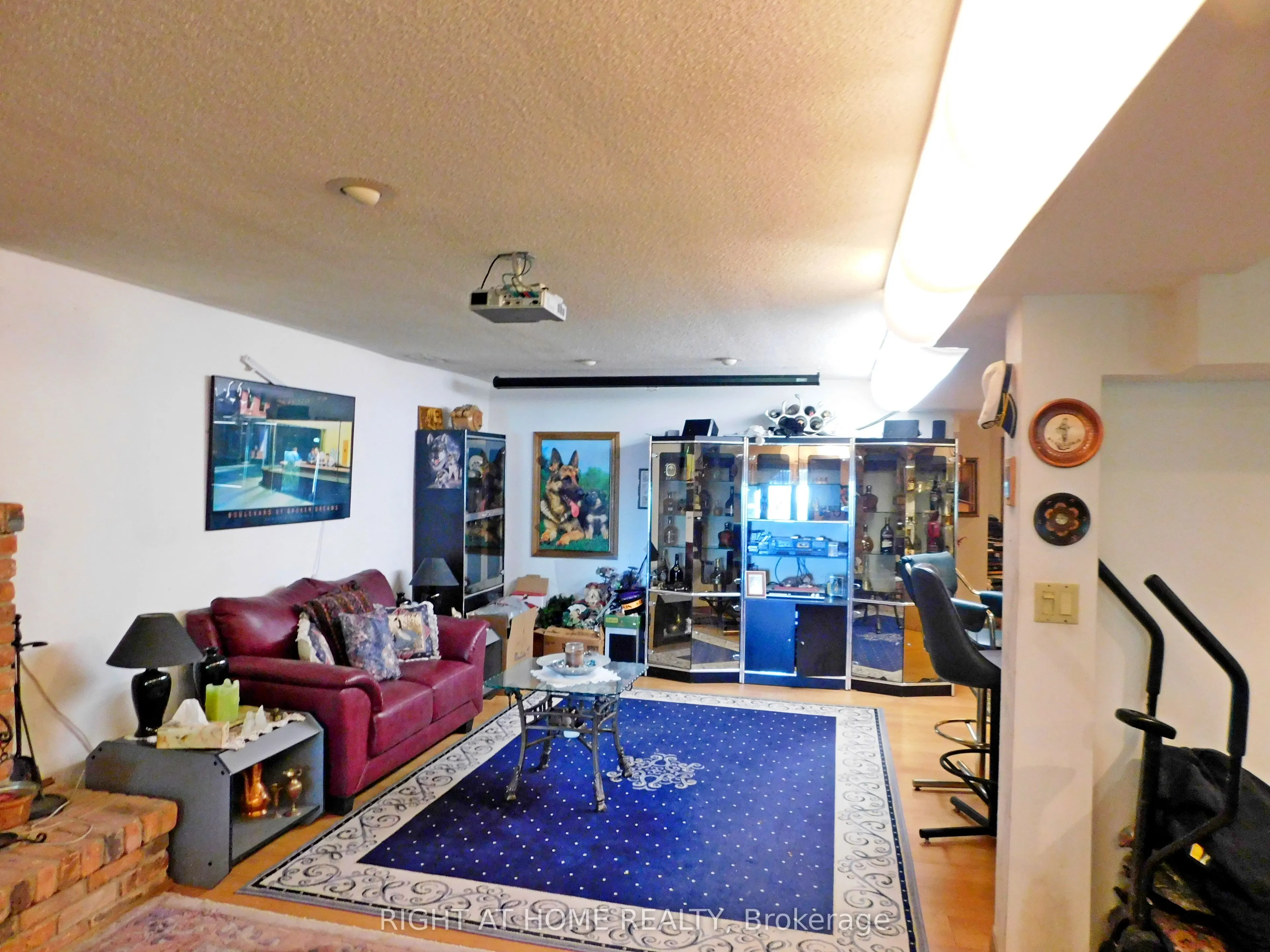 4916 Thirty Road N