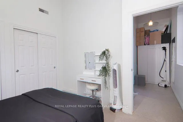 6365 Drummond Road, #110