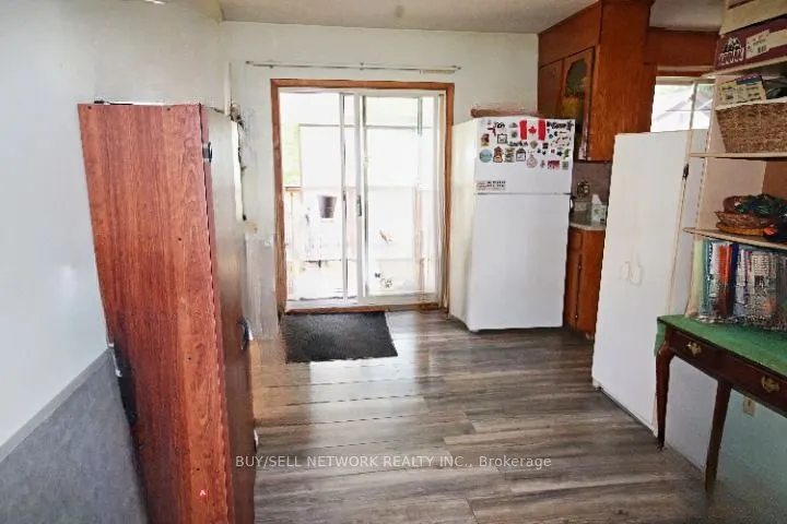 9 Hemlock Street