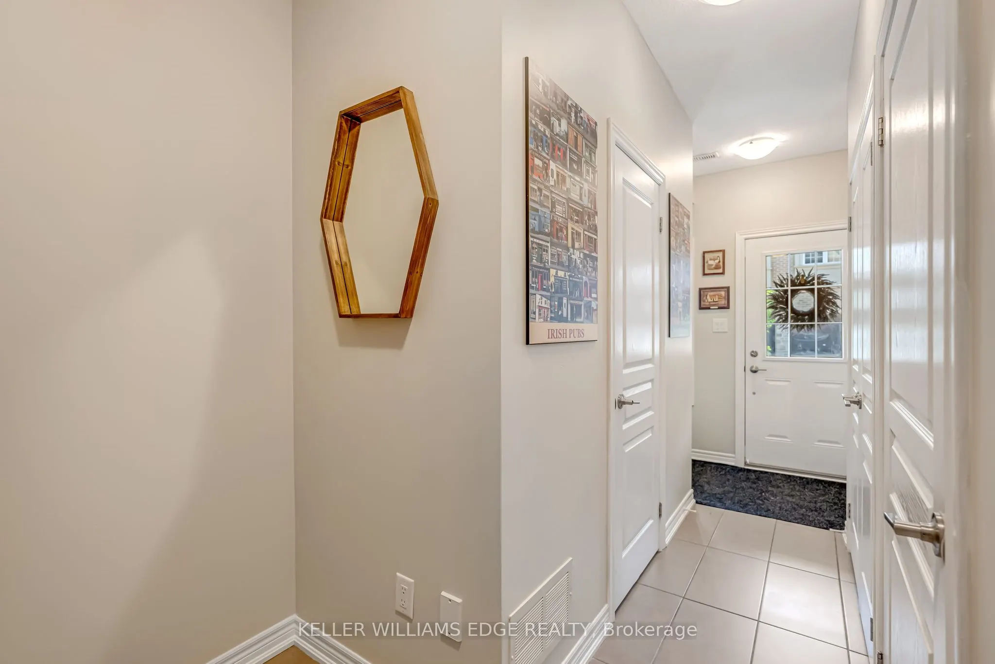 215 Dundas Street E, #27